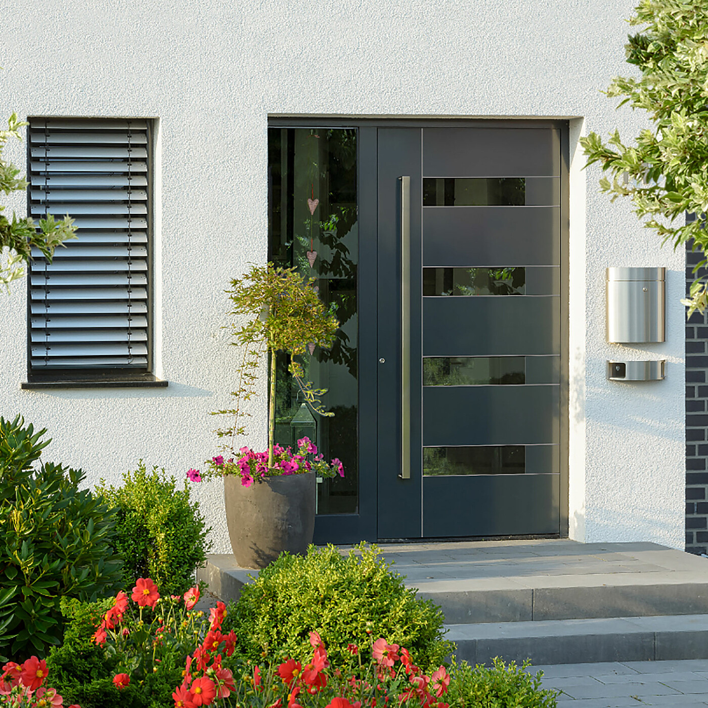 Make an entrance with GUTMANN's front door